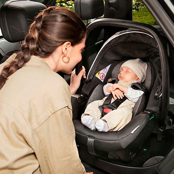 Accesorios de sillas de coche para bebé. Seguridad y Confort ante todo.